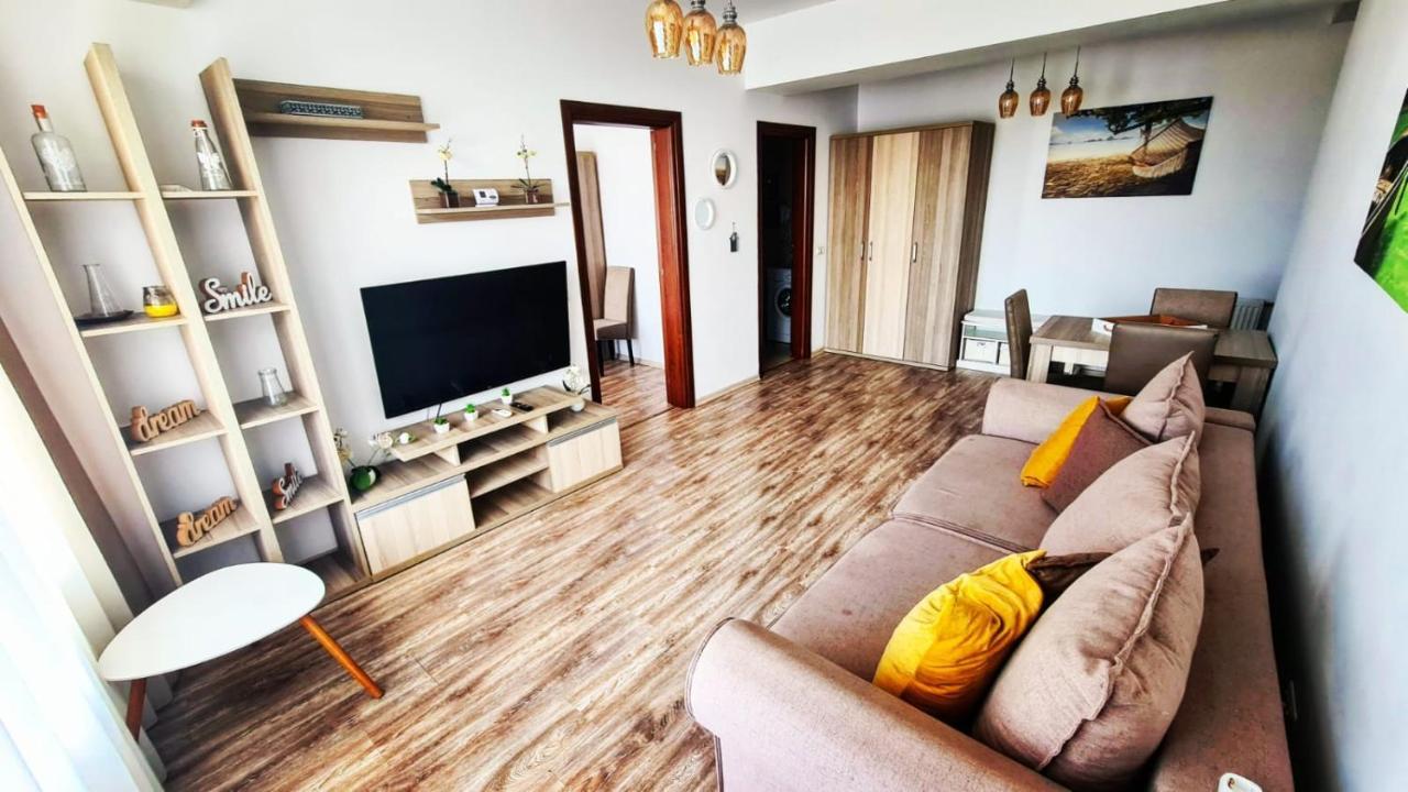 Seaview Cancun Apartments Summerland Mamaia Luaran gambar